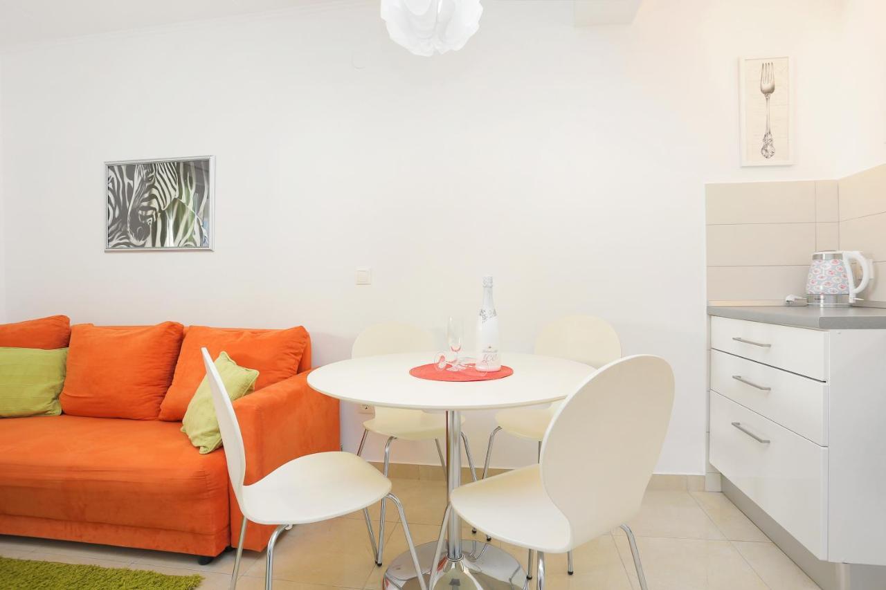 Apartments By The Sea Podgora, Makarska - 2594 エクステリア 写真