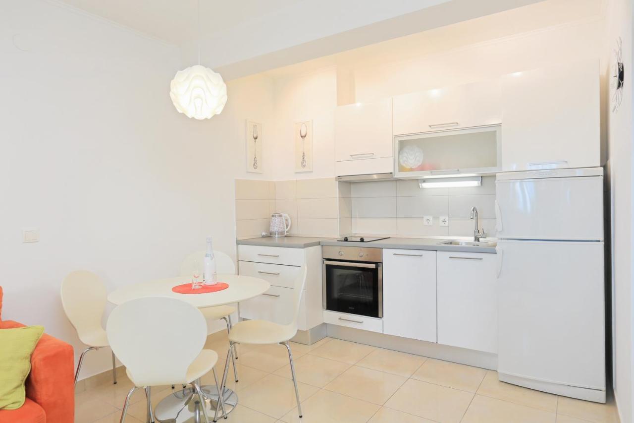 Apartments By The Sea Podgora, Makarska - 2594 エクステリア 写真